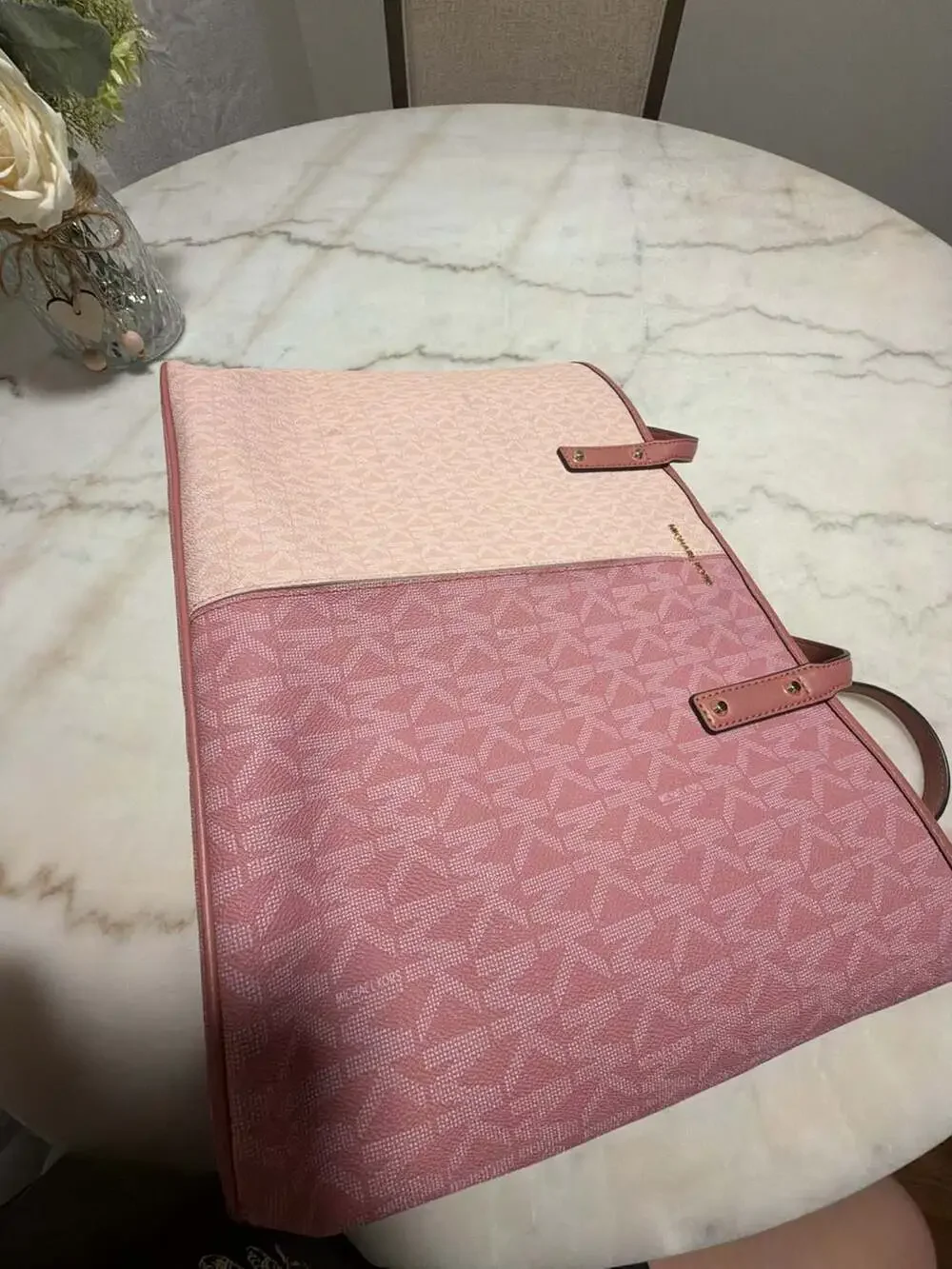 Michael Kors Carter Large Open Tote Bag in Smokey Rose Multi